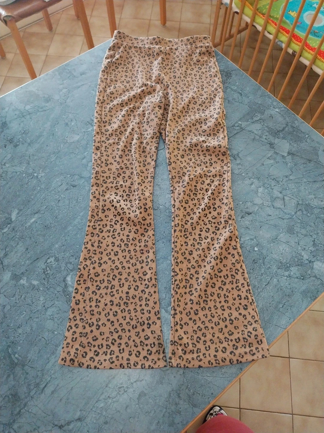 Pantalon patte d'éléphant T.12ans